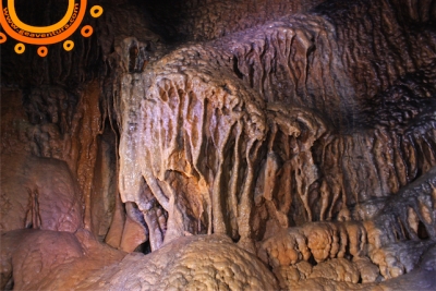 Cueva de Los Moros